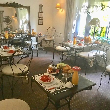 Hotel Boutique Saint-Louis Лизьё Экстерьер фото