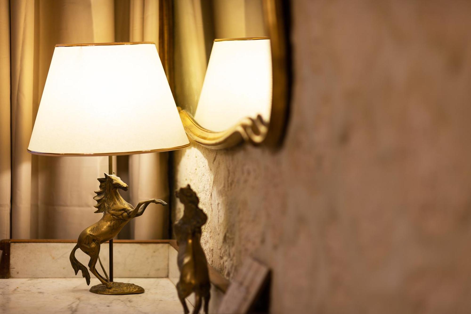 Hotel Boutique Saint-Louis Лизьё Экстерьер фото