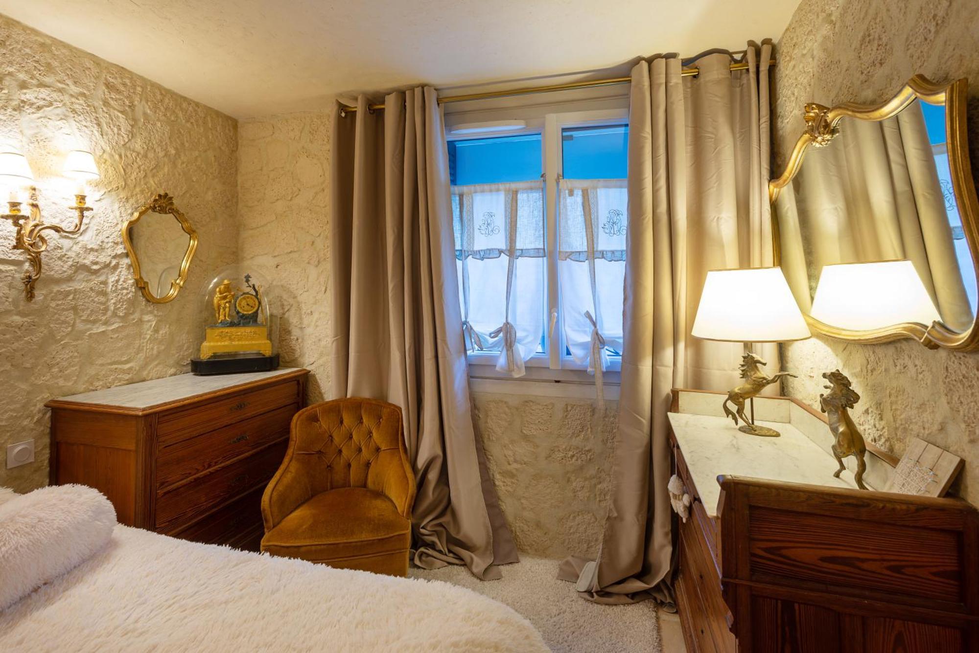 Hotel Boutique Saint-Louis Лизьё Экстерьер фото