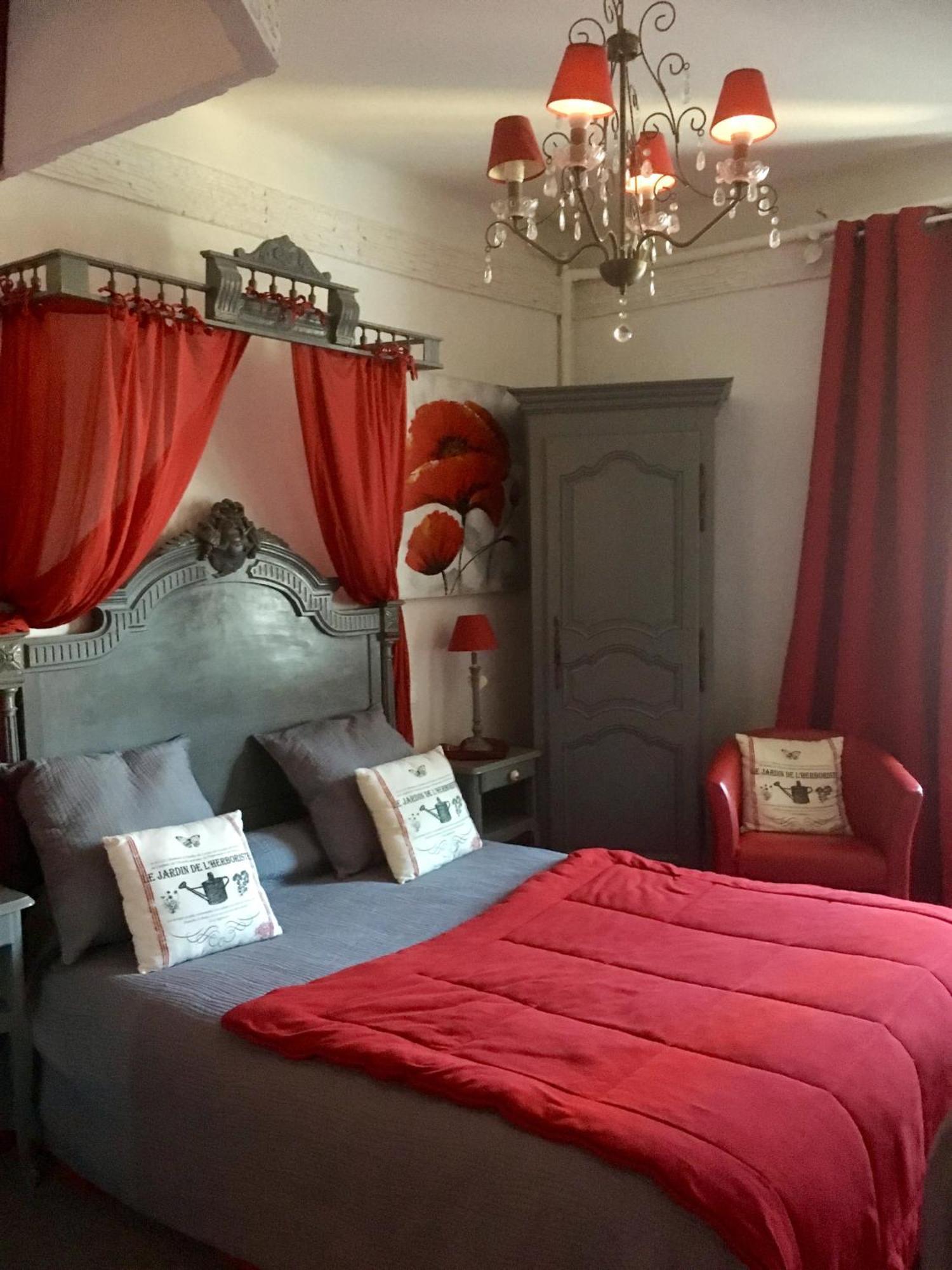 Hotel Boutique Saint-Louis Лизьё Экстерьер фото