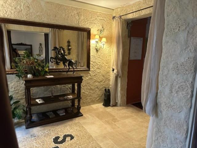 Hotel Boutique Saint-Louis Лизьё Экстерьер фото